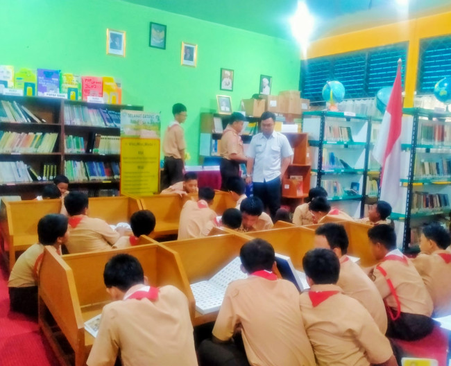 Kegiatan Literasi di perpustakaan