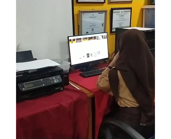 Kegiatan Penelusuran di Layanan OPAC