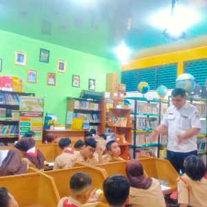 Pembelajaran IPA Kelas VIII B di Perpustakaan Saung Baca Pintar: Memahami Usaha, Energi, dan Pesawat Sederhana