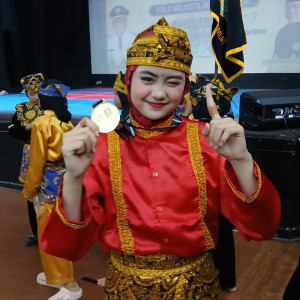 Revanda Hermawatie, Siswa SMPN 128 Kelas 7B Raih Medali Emas Silat Seni Tradisi Jakarta Timur