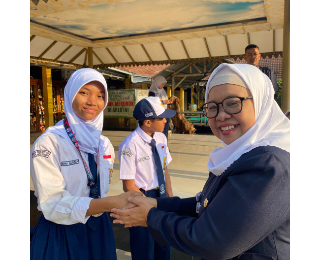Pemberian Penghargaan siswa berprestasi