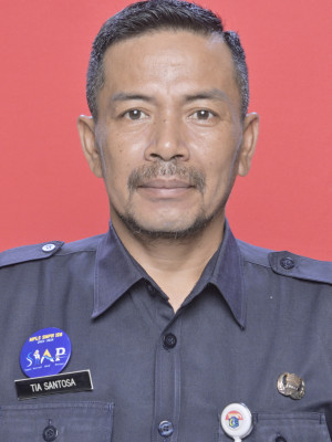 Tia Santosa, S.Pd.
