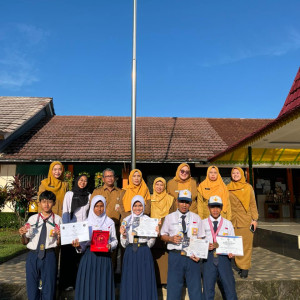 Mengukir Prestasi, Menginspirasi Generasi