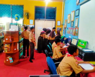 Kegiatan Perpustakaan Saung Baca Pintar