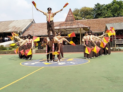Ekstrakurikuler Pramuka Putri dan putra SMPN 128 Jakarta