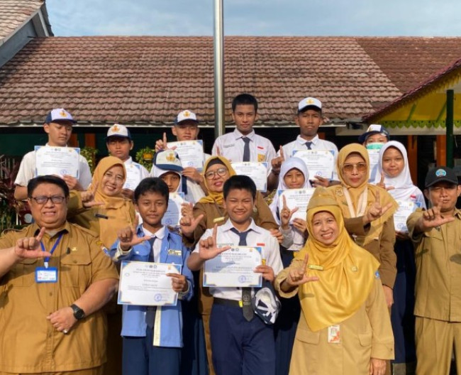 Foto Penghargaan untuk siswa aktif diperpustakaan
